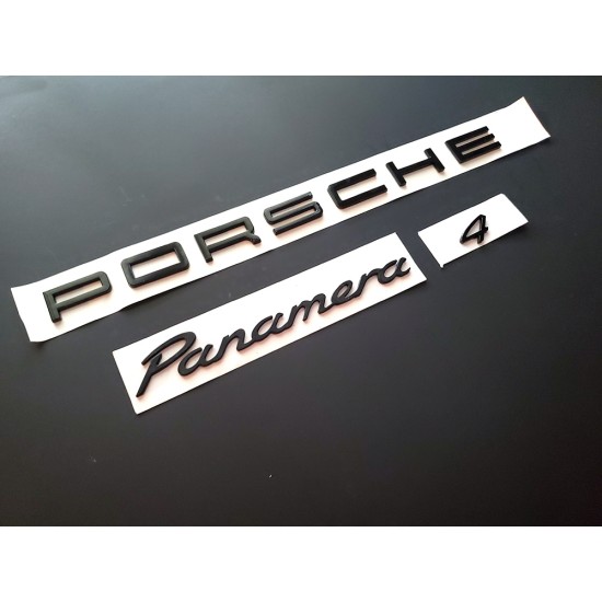 PORSCHE Panamera 4 Emblem